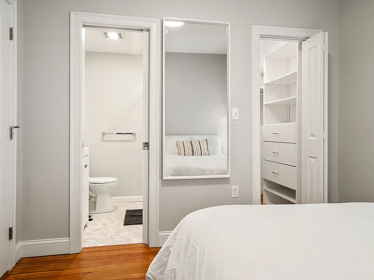 1061 Saratoga St #3 — Photo 4