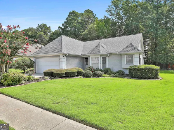 205 Fenwyck Cmns, Fayetteville, GA 30214