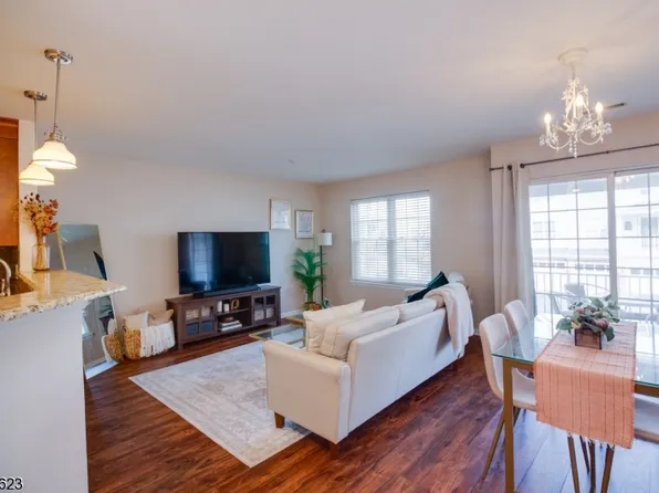 211 Sheffield Ct, Denville Twp., NJ 07834