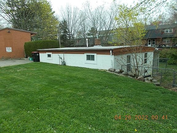 4th image of 196 Belair St