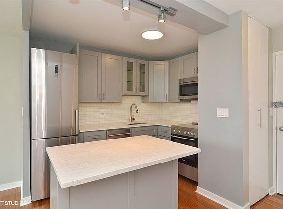 2nd image of 1460 N Sandburg Ter APT 809A