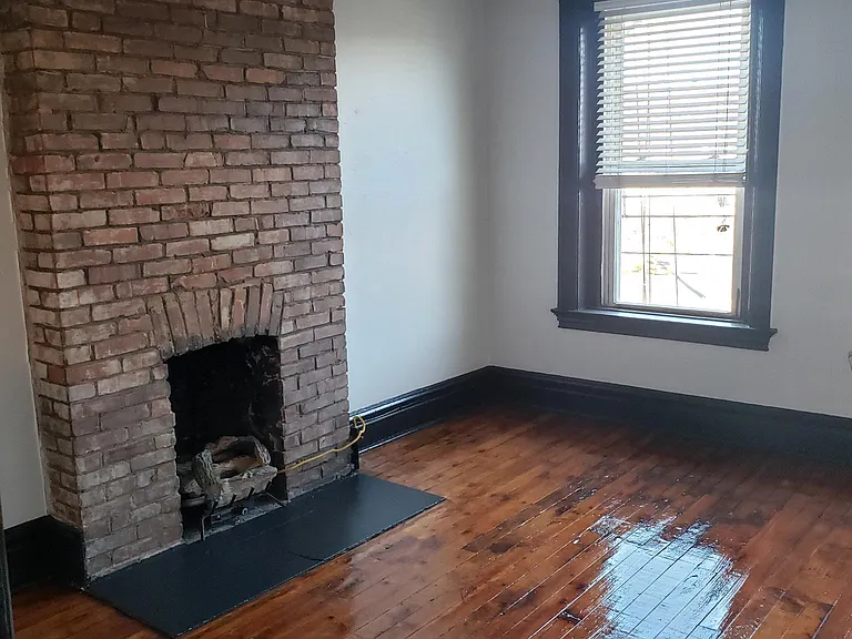 5304 Butler St #3 — Photo 1