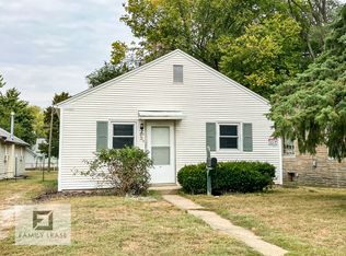 1270 E Vanderhoof St, Decatur, IL 62521