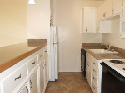 2261 Sacramento St APT 106 - Image 2