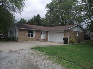 15153 N Hilltop Dr, Effingham, IL 62401