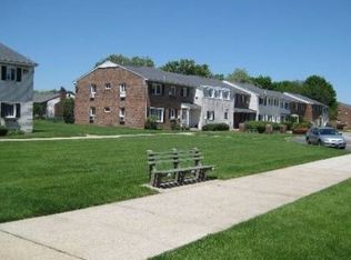 460 Dawson Ln, Jericho, NY