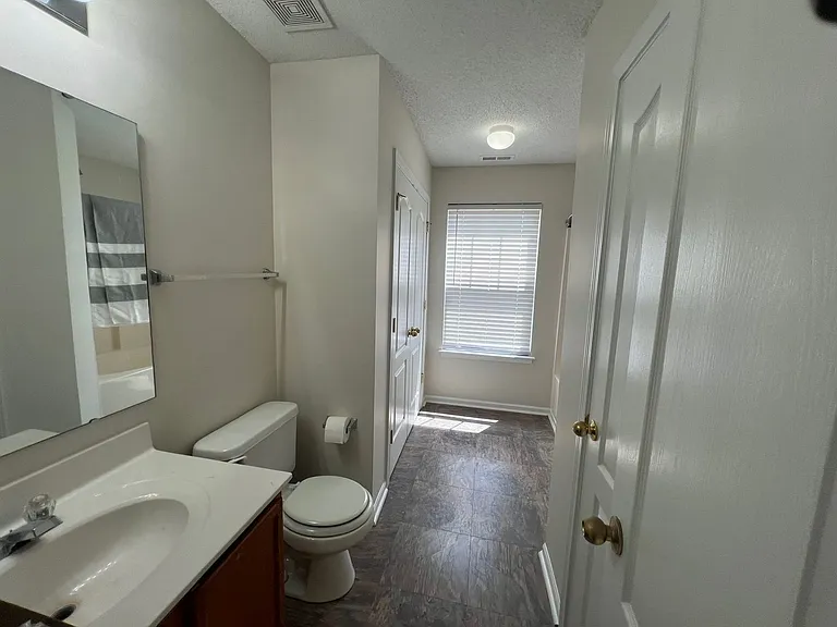 176 English Hills Dr — Photo 14