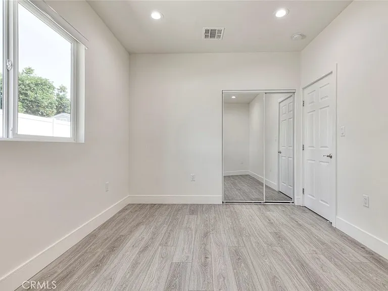 6954 Jellico Ave — Photo 33