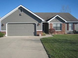 2740 Wildflower Dr, Lawrence, KS 66047