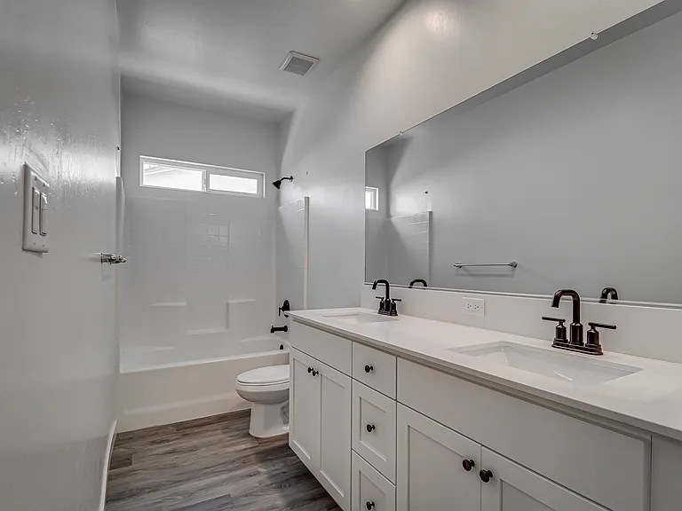 15017 Maryvale Ave — Photo 21