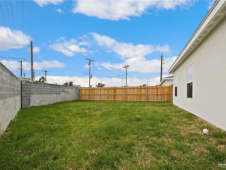 2302 N 37th Ln #2 — Photo 18