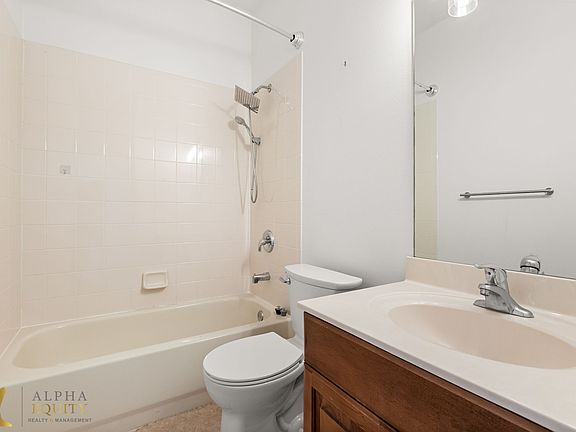 4th image of 660 Moss Point Cove Ct #A
