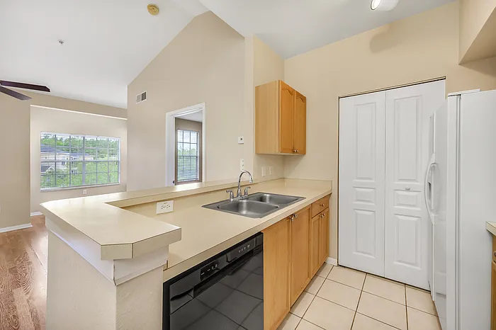 5125 Palm Springs Blvd #10305 — Photo 9