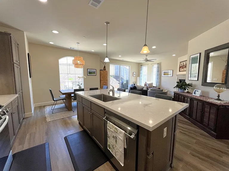 3005 Arezzo Dr — Photo 4