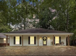 62 Sharmont Dr, Hattiesburg, MS 39402