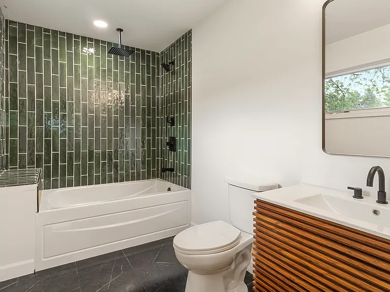 3544 Tulip Dr — Photo 34
