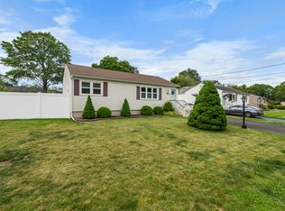 101 Woodvale Rd, West Haven, CT 06516