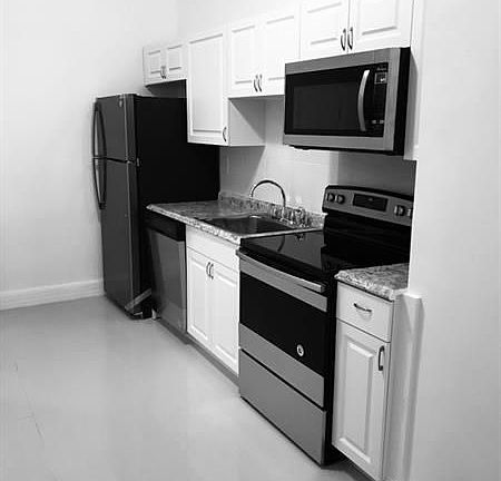 3rd image of 414 NW 53rd St APT 1