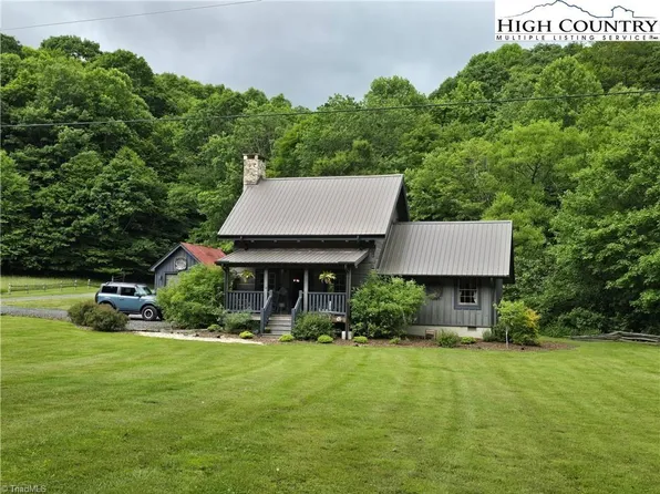 130 Lauren Glen Trl, West Jefferson, NC 28694