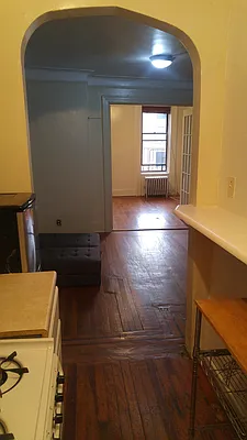 Rented by Downtown Mgt & Realty LLC | media 6