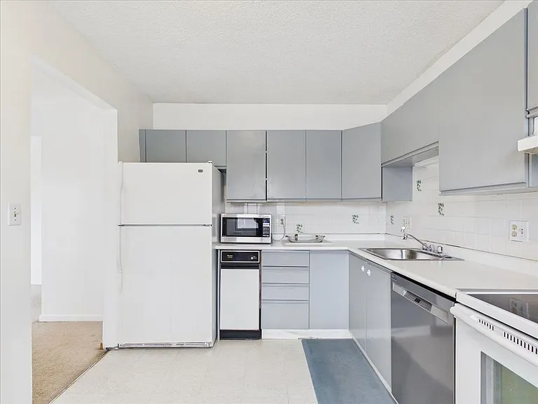 3920 Mystic Valley Pkwy #118 — Photo 5