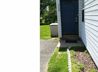 706 Timber Ln, Langhorne, PA 19047