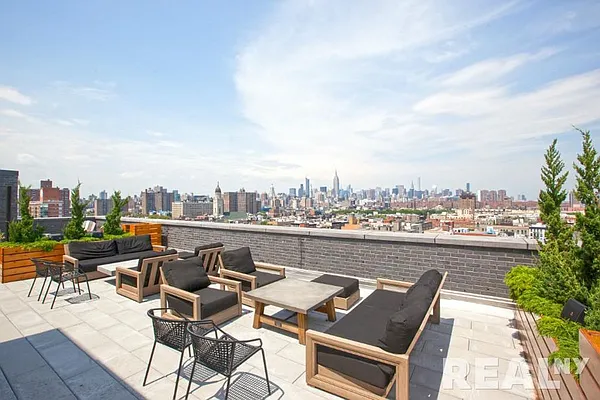 Rented by REAL New York | media 38