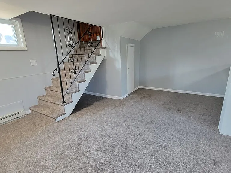 205 Carbaugh Dr — Photo 5