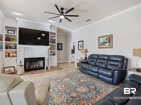 5th image of 22520 Wedgewood Dr