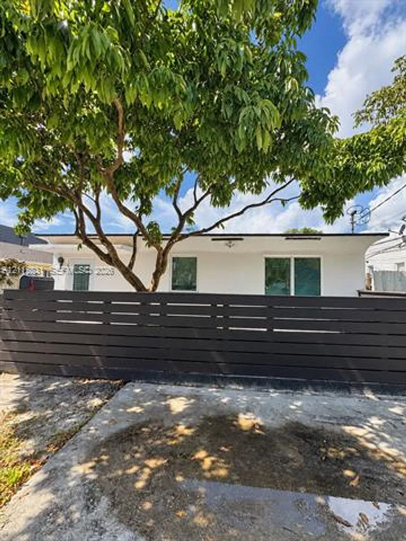2824 SW 32nd Ct cu-2822, Miami, FL 33133 — Photo 2