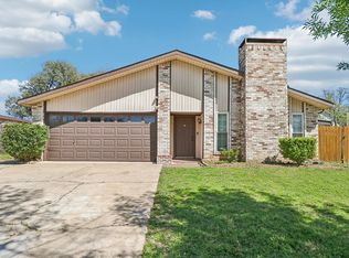 3216 Red Oak Ln, Bedford, TX 76021