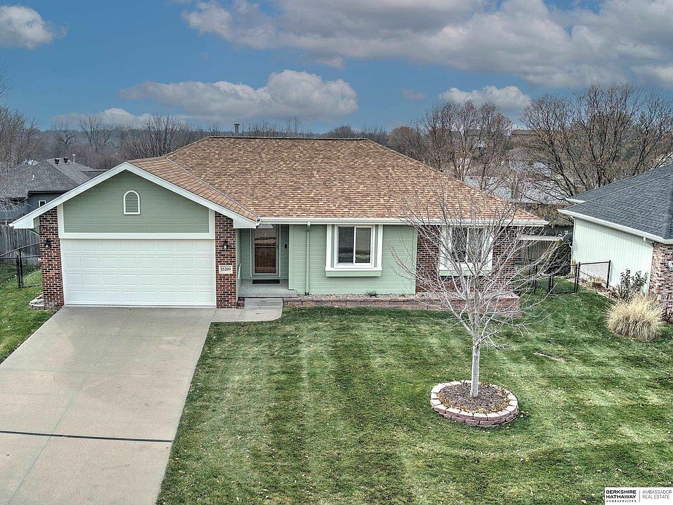 15209 Ohio St, Omaha, NE 68116 | Zillow