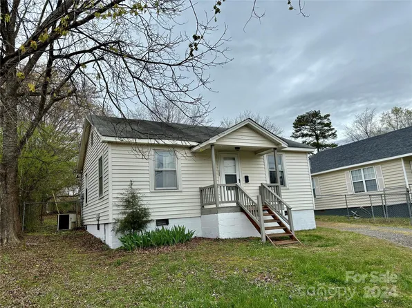 1309 13th St NE, Hickory, NC 28601