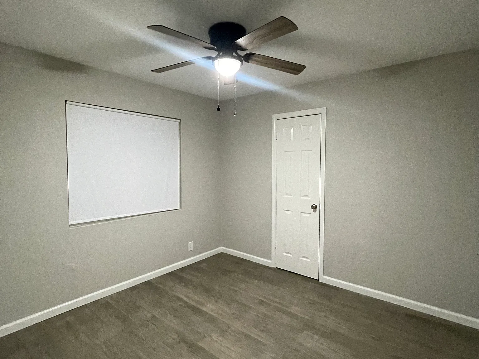 4 bed, 1637 sqft, $3,200 — Photo 4