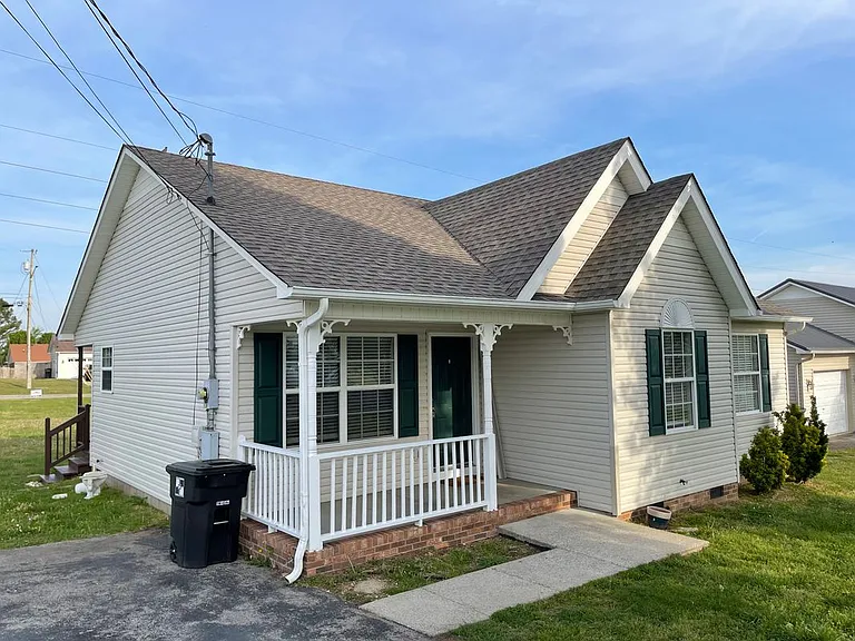 1604 Baucom Dr — Photo 27
