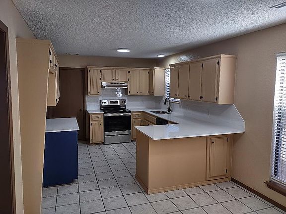5th image of 709 Conestoga Dr
