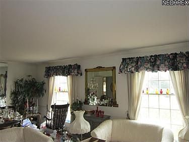 3rd image of 104 Idlewood Dr