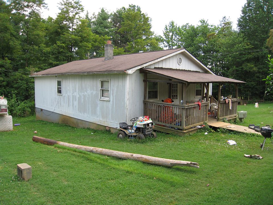 2nd image of 76 Childrens Ln
