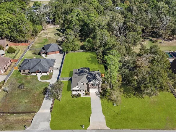28510 Lazy Rock Dr, Huffman, TX 77336
