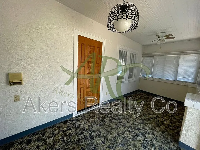 524 Belmont Ave — Photo 3