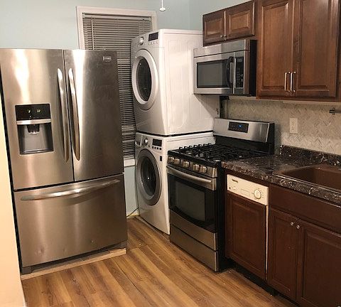 2nd image of 510 17th St #3A