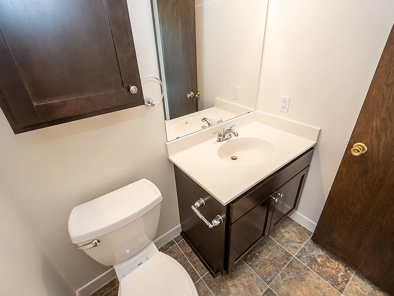 St. Clair Commons | 1304 — Photo 13