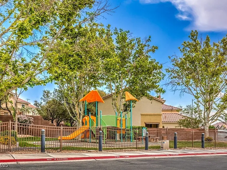 3728 Ashling St — Photo 34