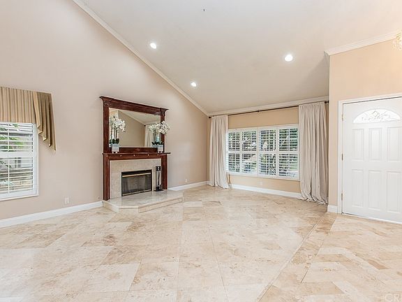 5th image of 24432 Indian Hill Ln