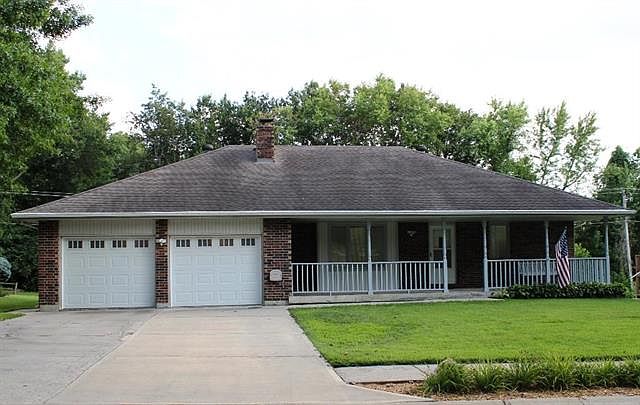 1st image of 3620 NW Dogwood Dr