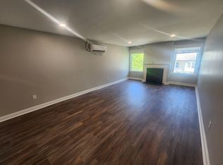 2654 W Broad St #E, Columbus, OH
