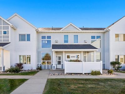 4394 46th Ave S Unit B, Fargo, ND, 58104