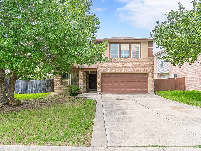 164 Springtree Holw — Photo 1