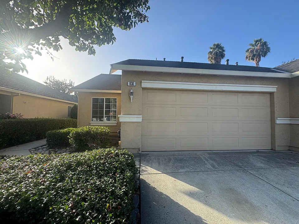 814 Mantelli Dr