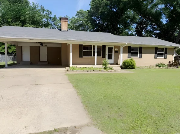 330 N 14th St, Arkadelphia, AR 71923